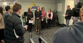 Victoria to offer free meningococcal B vaccines to Year 10 students