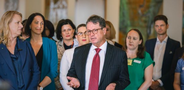 AMA stands with Senator and allies for ban on genetic tests in life insurance