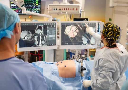 Doctors use new AI powered technology to push the boundaries of cancer treatment