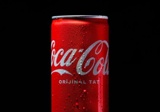 Drinking Artificially Sweetened Soft Drinks Linked to Higher Diabetes Risk