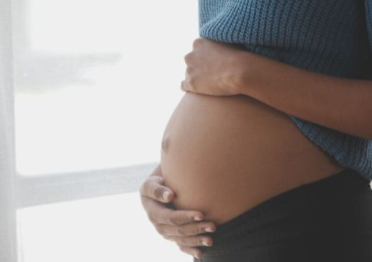 Higher folic acid intake linked to early pregnancy bleeding in new study