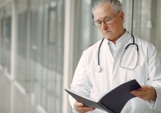 Unregistered NSW man fined after presenting himself as a medical practitioner