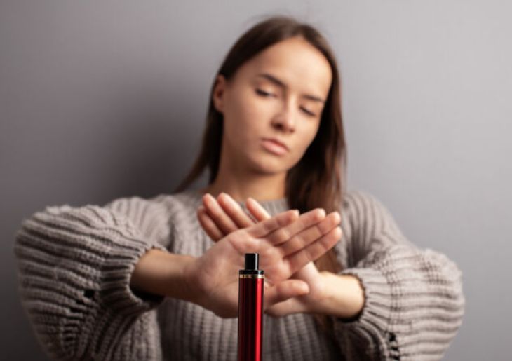 Teens turning away from vapes