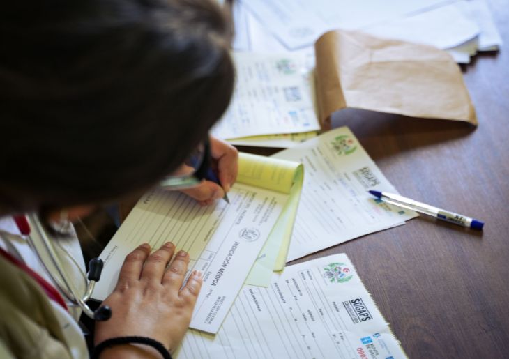 Ahpra trials fee deferral for new medical graduates